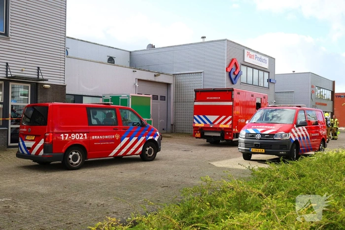 Groothandel verwoest door grote brand tijdens storm