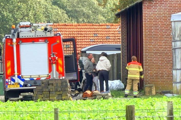 Brand in boerenschuur met landbouwmachines