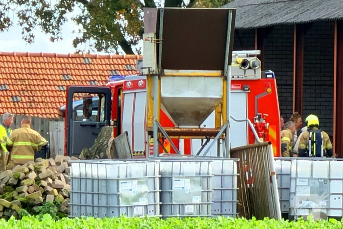 Brand in boerenschuur met landbouwmachines