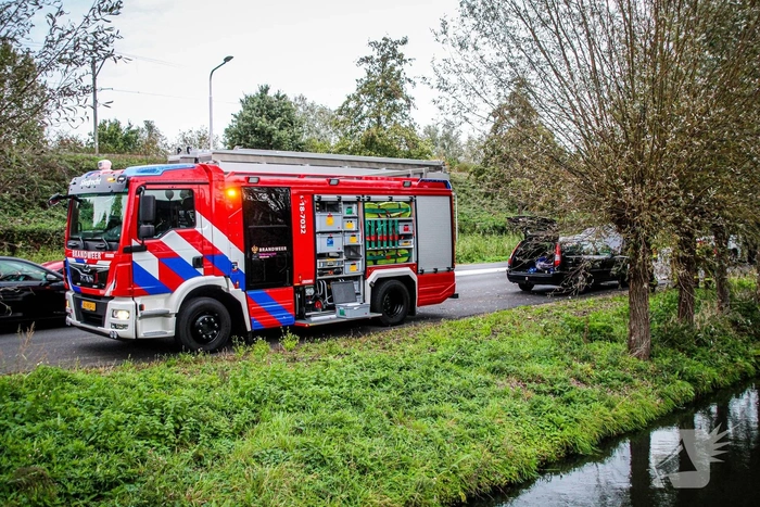 Rookontwikkeling door vloeistoffen op motor auto