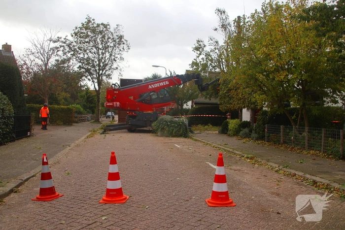 Weg afgesloten vanwege verwijderen boom