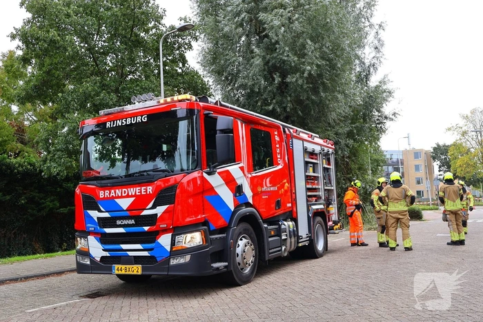 Grote tak breekt af, brandweer ingezet