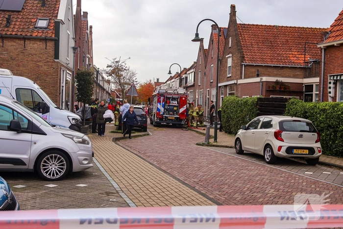 Bewoner ontdekt brand in eigen huis