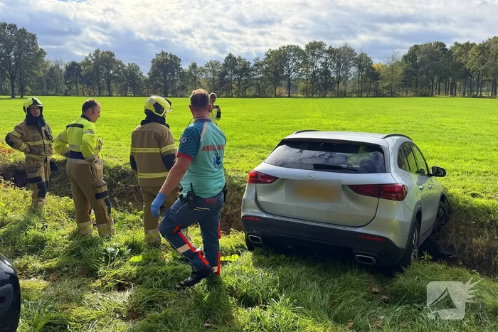Ongeval zorgt voor hulpdiensten en lichte verwondingen