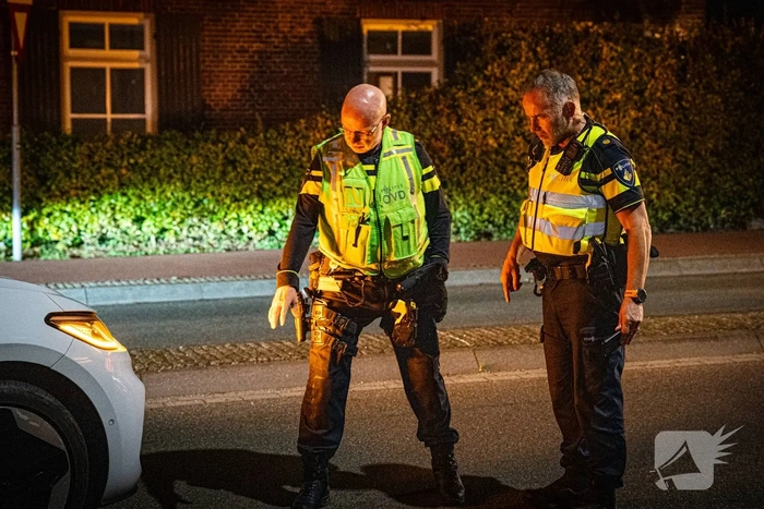 Fietser naar ziekenhuis na aanrijding