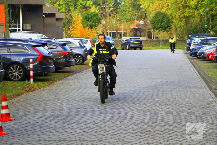 Twee scooters meegenomen voor verdere controle na politiecontrole