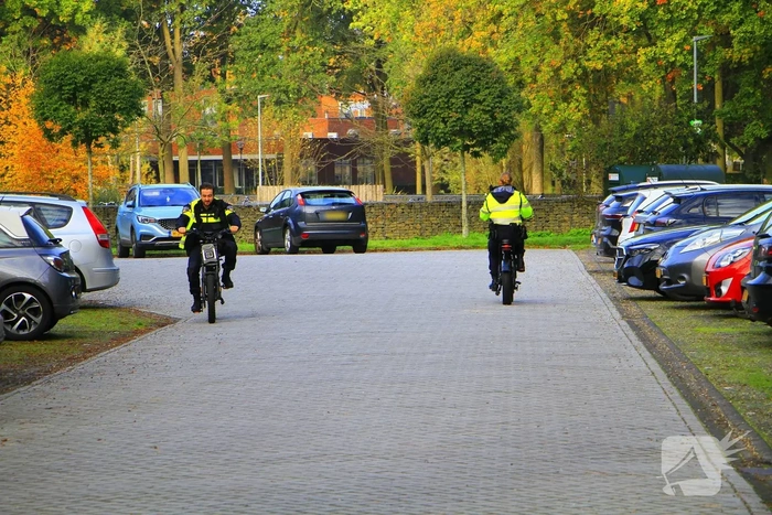 Twee scooters meegenomen voor verdere controle na politiecontrole