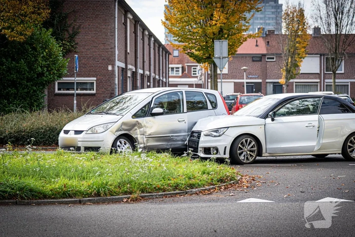 Voertuigen total-loss na botsing