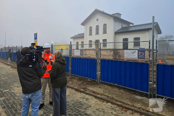 Monumentaal stationsgebouw van 720 ton wordt verplaatst