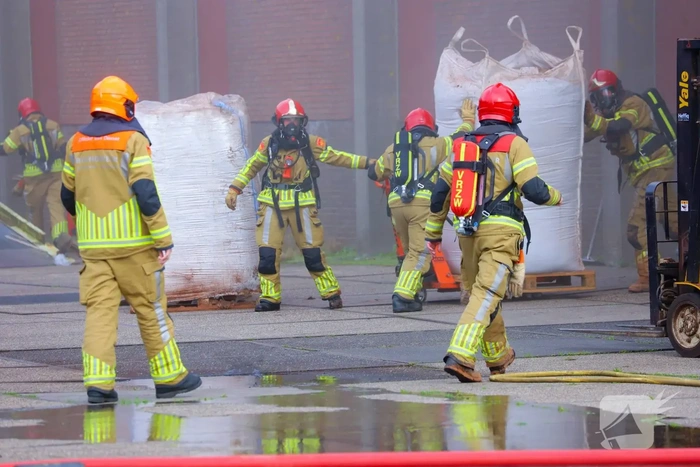 Brand in cacao-loods onder controle