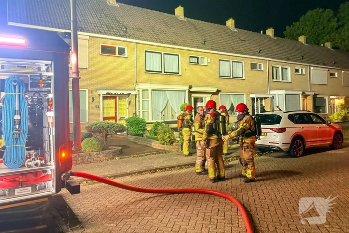 Bewoner naar ziekenhuis na brand