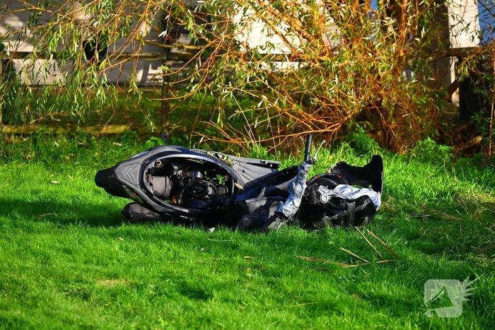 Duikers ingezet voor gedumpte scooter