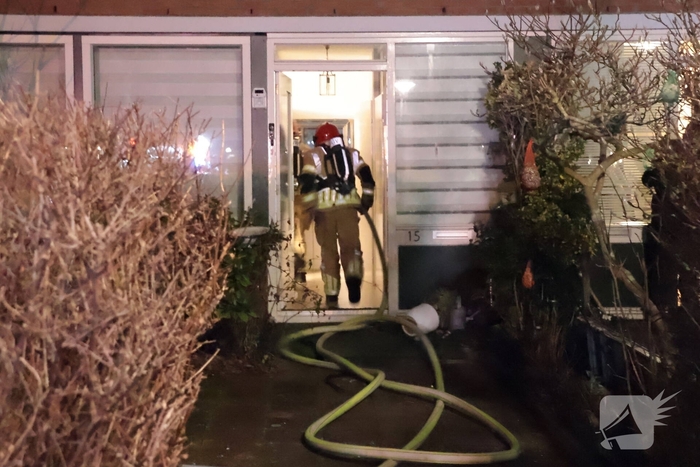 Forse brand in achtertuin woning