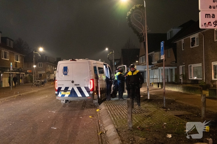 Meerdere aanhoudingen na onrust in straat