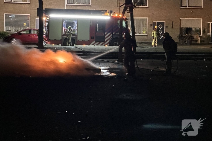 Buitenbrand zorgt voor zwarte rookwolken