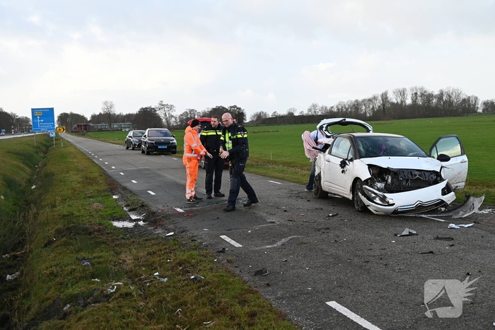 Auto zwaar beschadigd na ongeval