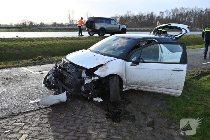 Auto zwaar beschadigd na ongeval