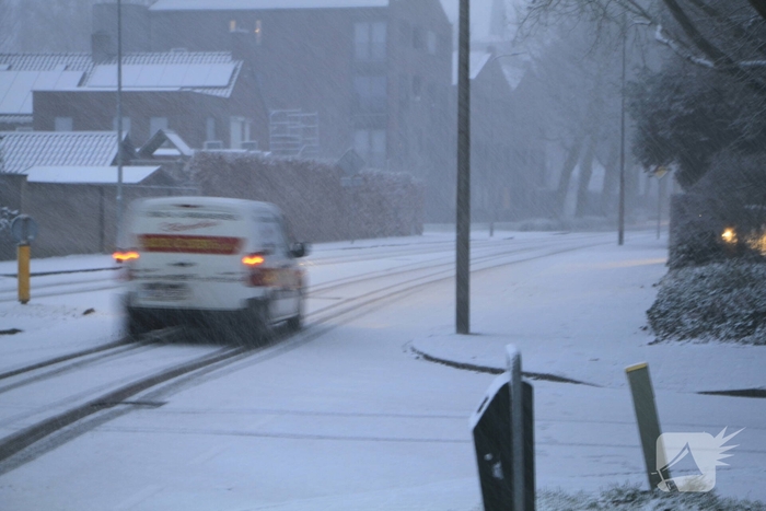 Flinke sneeuwval op tweede dag van jaar