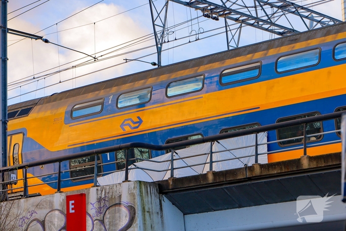 Aanrijding tussen persoon en trein veroorzaakt verkeersstremming