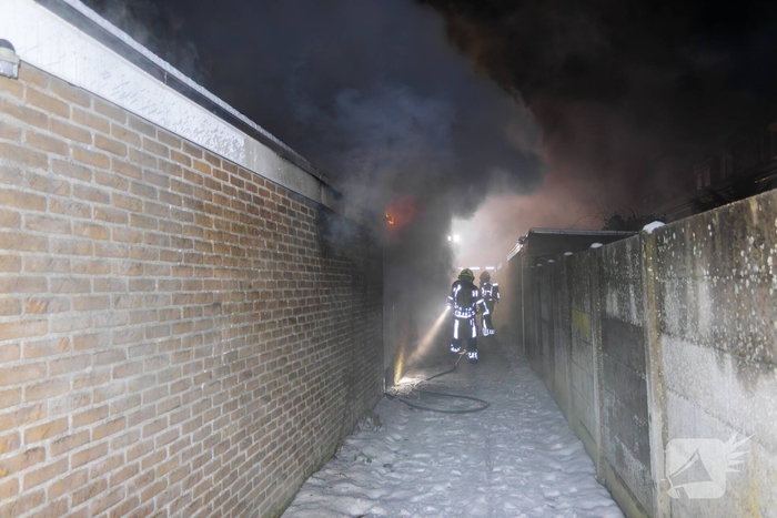 Brand in schuur veroorzaakt aanzienlijke schade