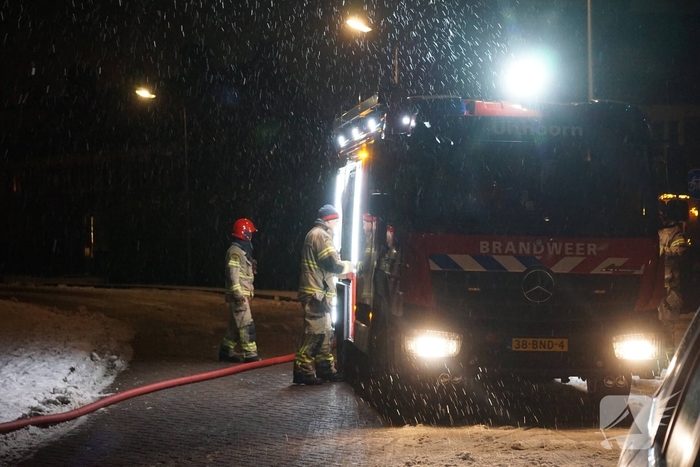 Rookontwikkeling bij brand in afvalcontainer