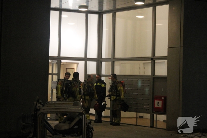 Vijfde etage ontruimd door brandlucht