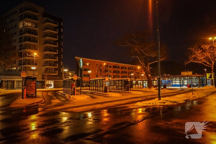 Openbaar vervoer stilgelegd door winterse omstandigheden