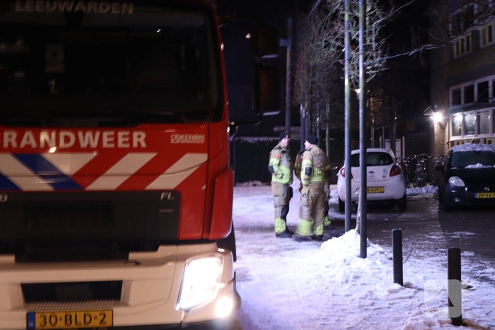Brandweer bestrijdt brand in zorginstelling