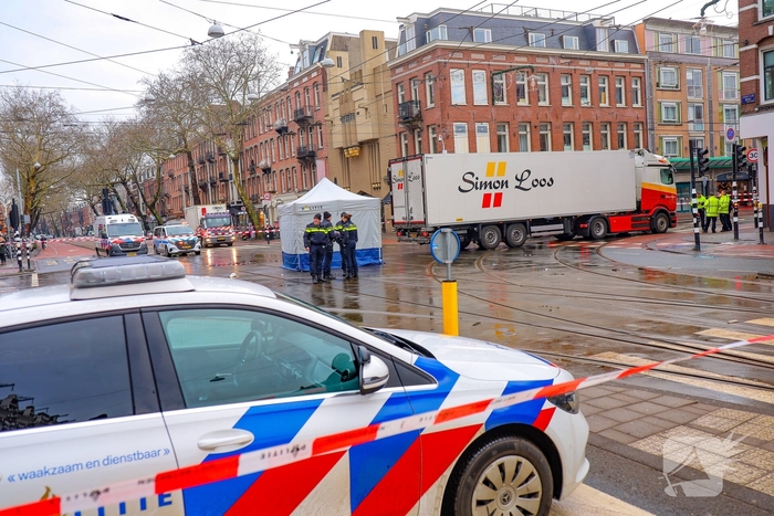 Fietser overleden na aanrijding met vrachtwagen