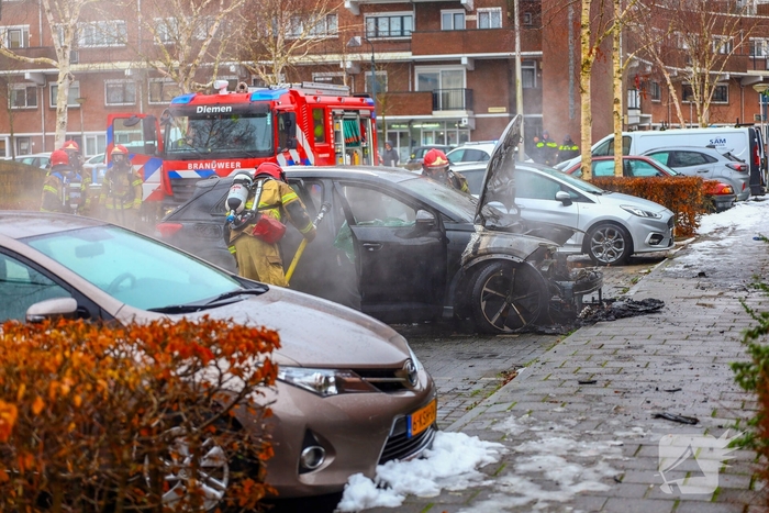 Brand in woonwijk vergt uitgebreide hulpverlening