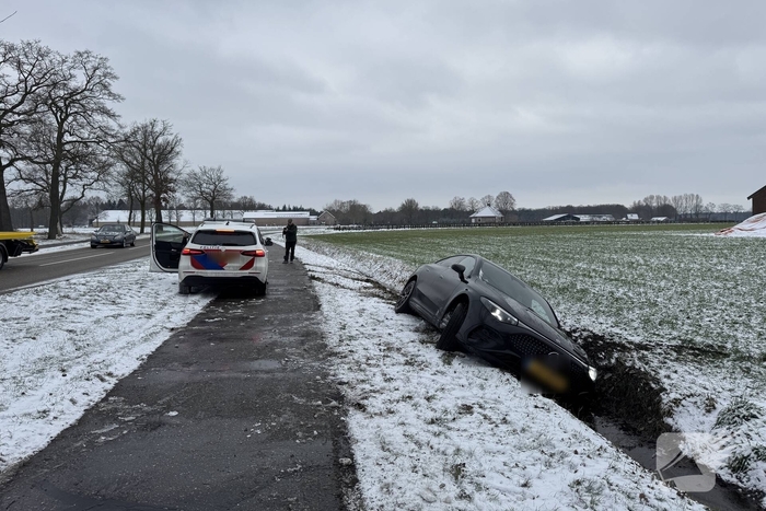 Opnieuw auto van de weg geraakt