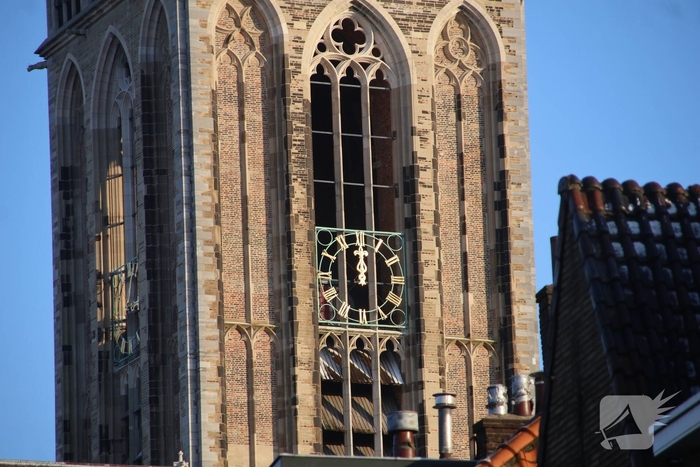 Domtoren mist nog altijd minutenwijzer