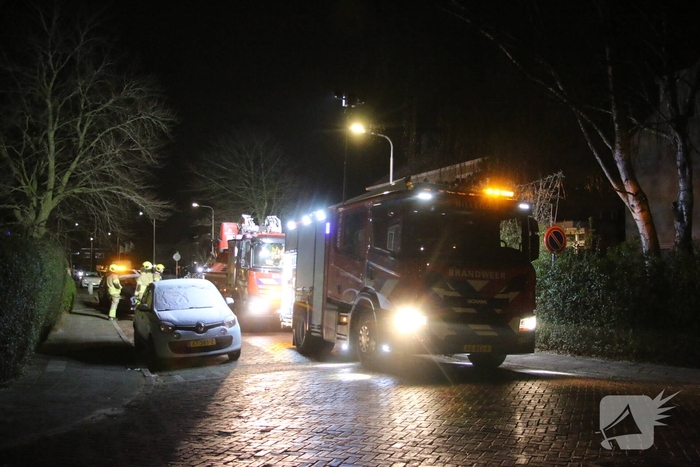 Brandweer dooft schoorsteenbrand