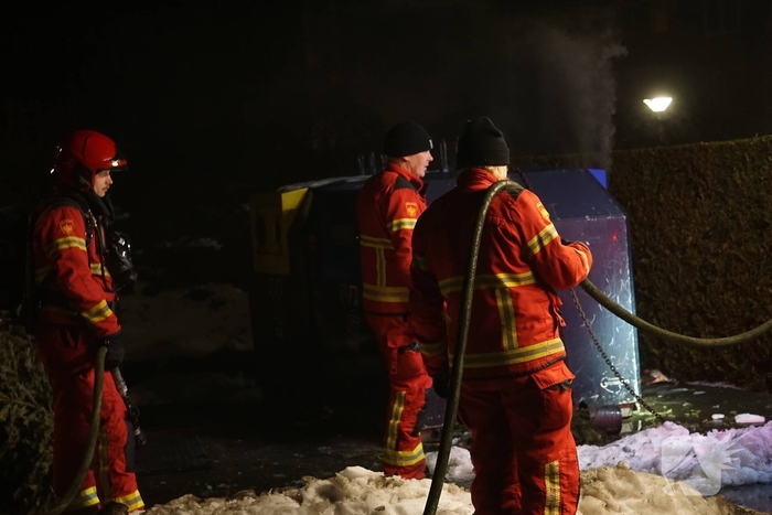 Papiercontainer in brand