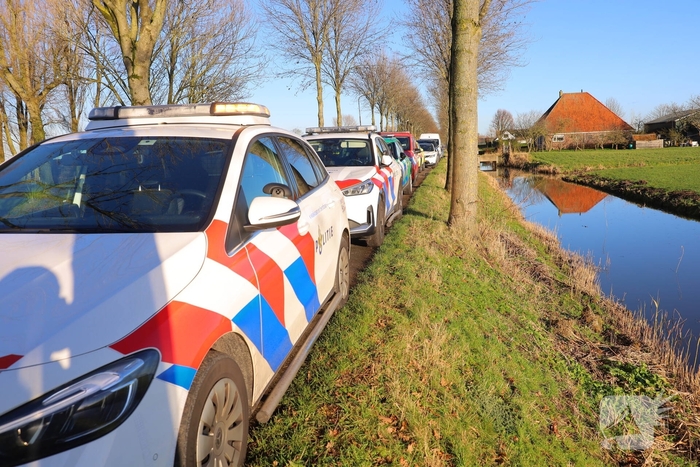 Brand in boerderij leidt tot rookinhalatie