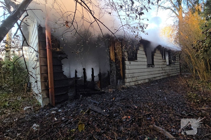 Dikke rookwolken bij brand in Duinrell