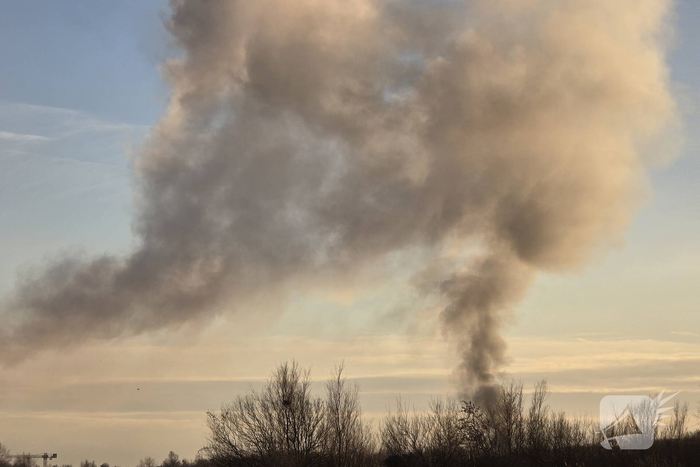 Dikke rookwolken bij brand in Duinrell
