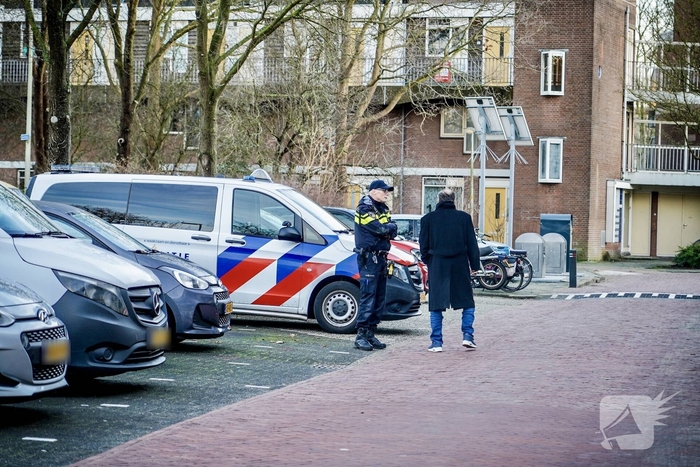 Onderzoek naar dood vrouw in woning