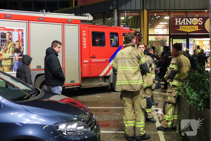Brand in kantoorpand leidt tot ontruiming