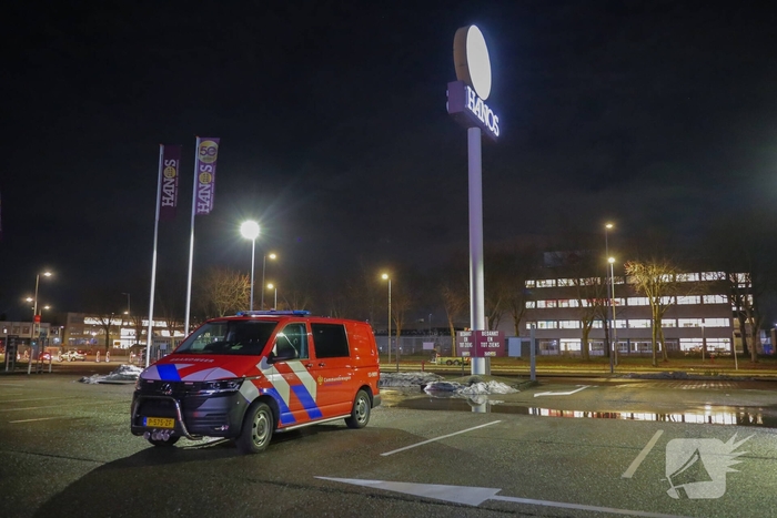 Brand in kantoorpand leidt tot ontruiming