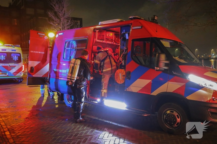 Voertuig te water na ongeval