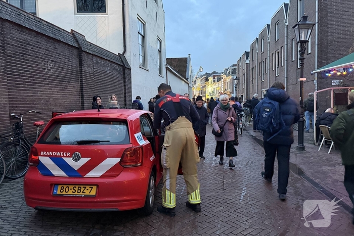 Meerdere explosies, woning verwoest, minstens één slachtoffer