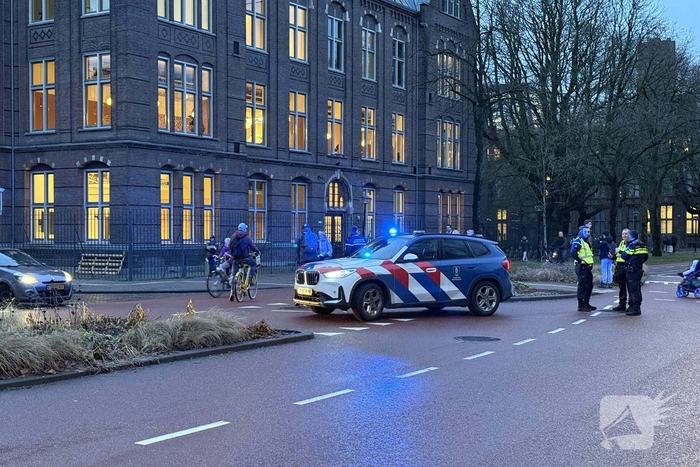 Meerdere explosies, woning verwoest, minstens één slachtoffer