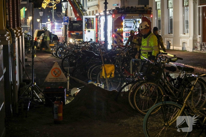 Meerdere explosies, woning verwoest, minstens één slachtoffer