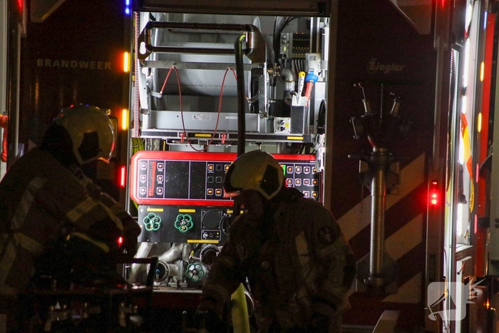 Meerdere explosies, woning verwoest, minstens één slachtoffer
