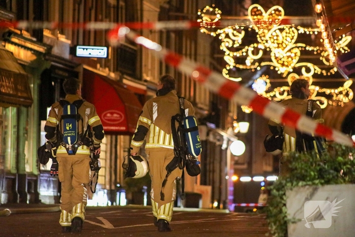 Meerdere explosies, woning verwoest, minstens één slachtoffer