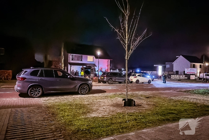Arrestatieteam valt woning binnen