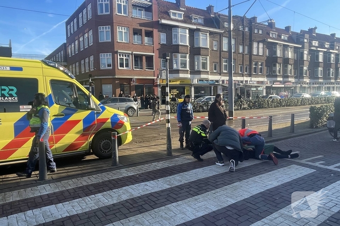 Voetganger gewond bij aanrijding door auto