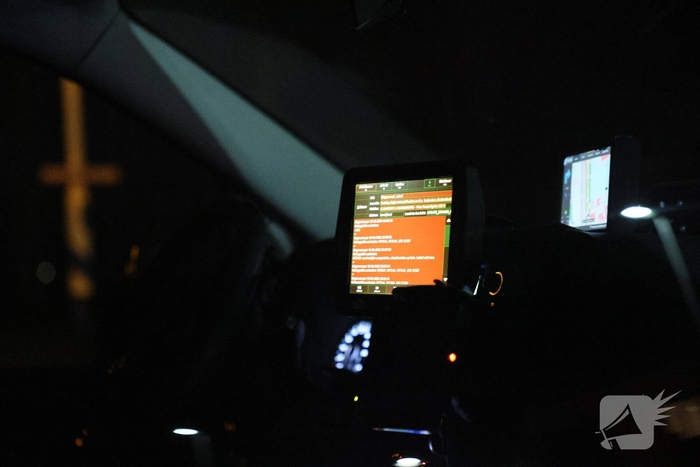 Taxi botst met thuisbezorger op fietspad