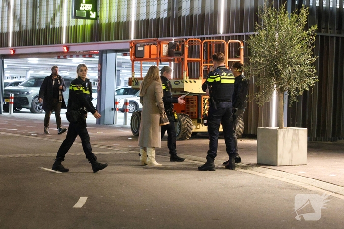 Vechtpartij bij verkeersruzie bezoekers Vrienden van Amstel